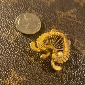 Vintage signed Brooks Turtle Heart Brooch Pin MCM Retro